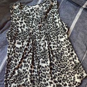 Daniel Rainn Leopard business casual top